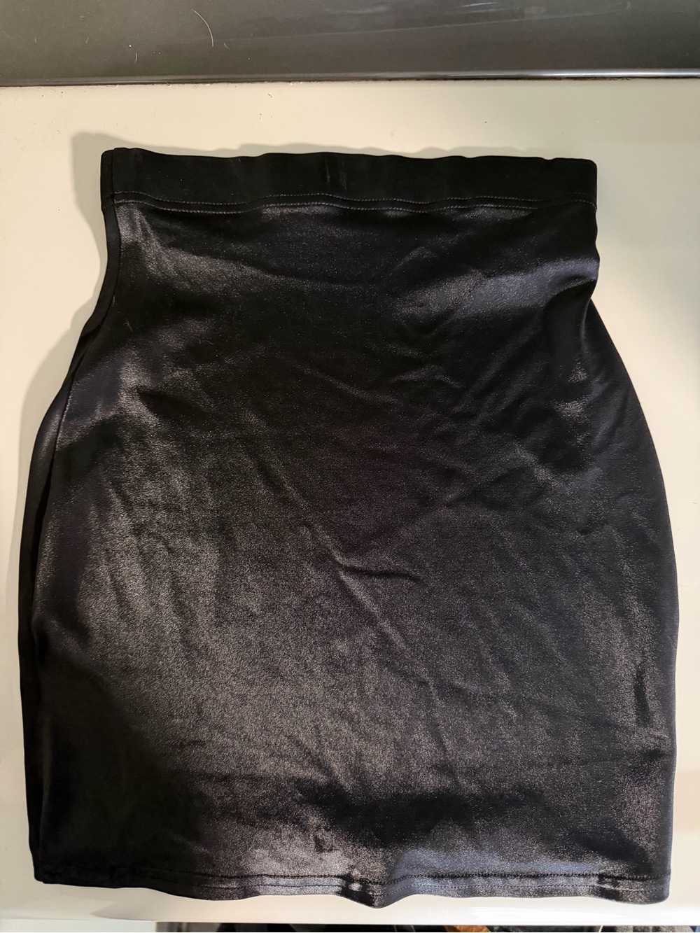 Retired Blackmilk wet look bodycon miniskirt size m - Picture 3 of 4